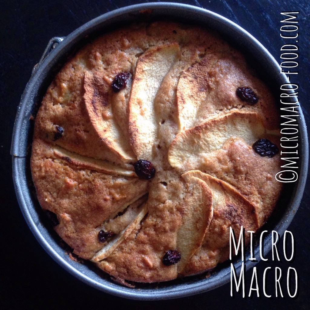 torta-mele-farro-uvette-micromacro-food